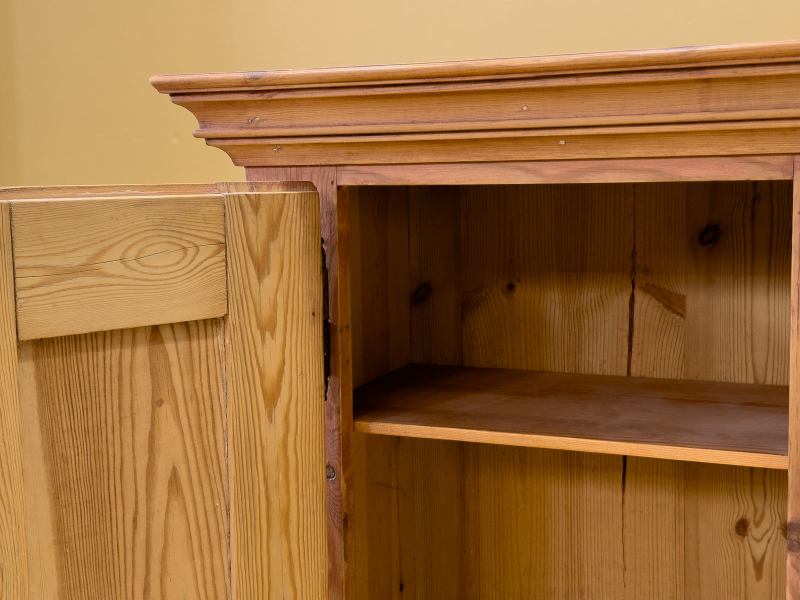 Danish folk cabinet