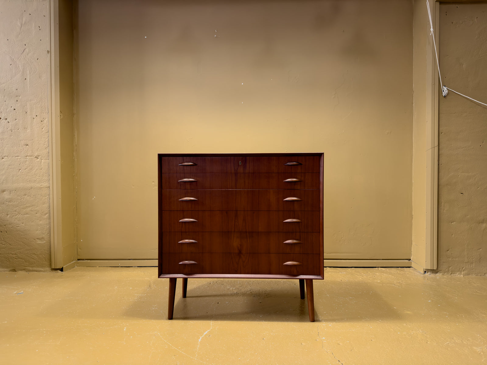 Teak chest of drawers