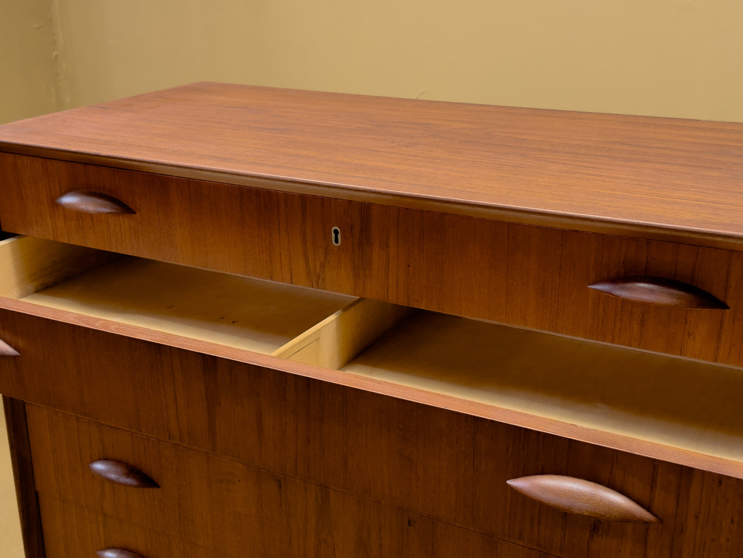 Teak chest of drawers