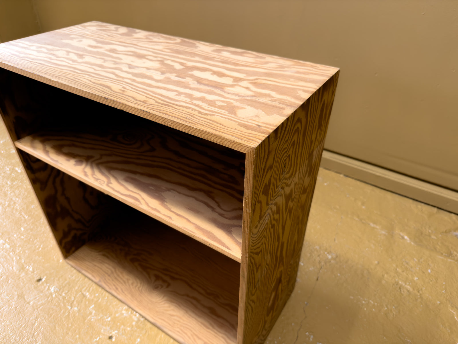 Single Square Pine Bookcase