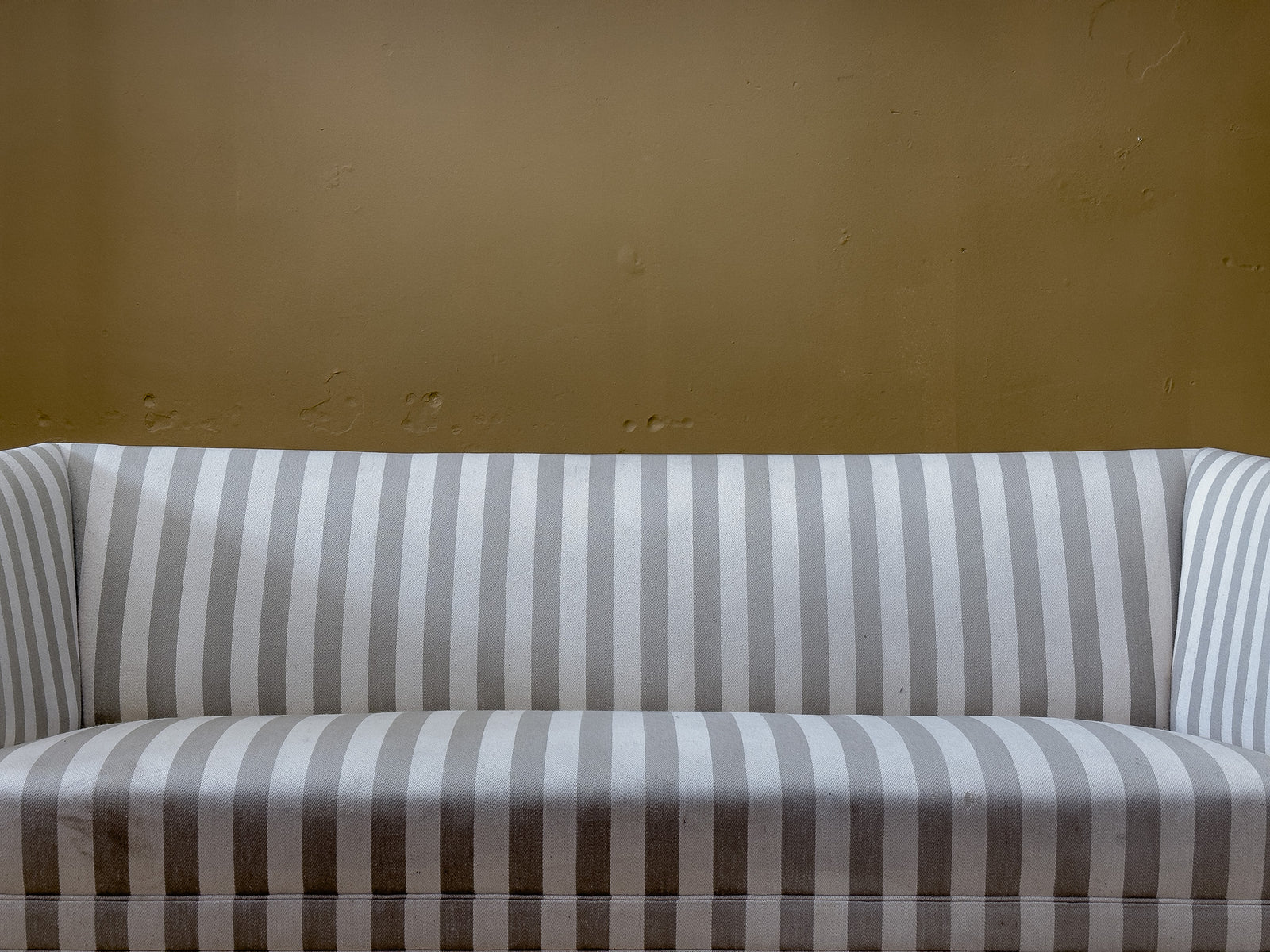 Grete Jalk JH180 Striped Sofa