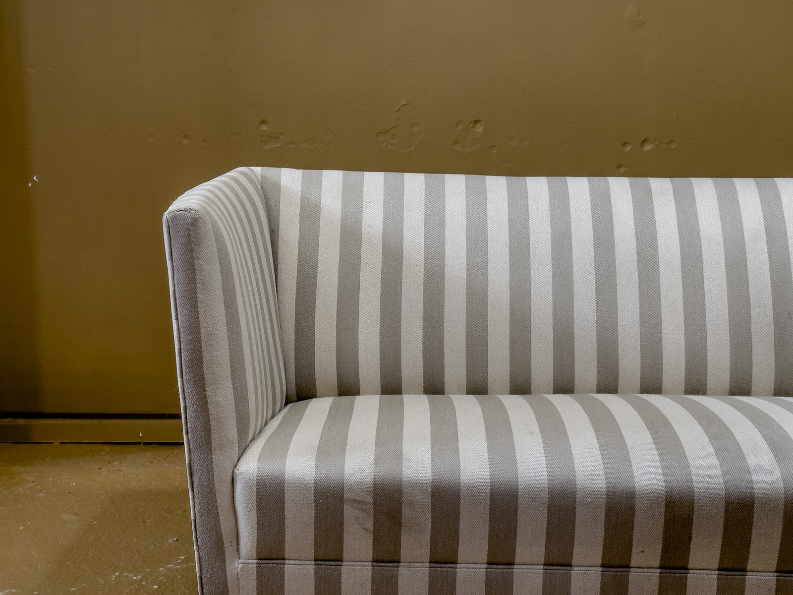 Grete Jalk JH180 Striped Sofa
