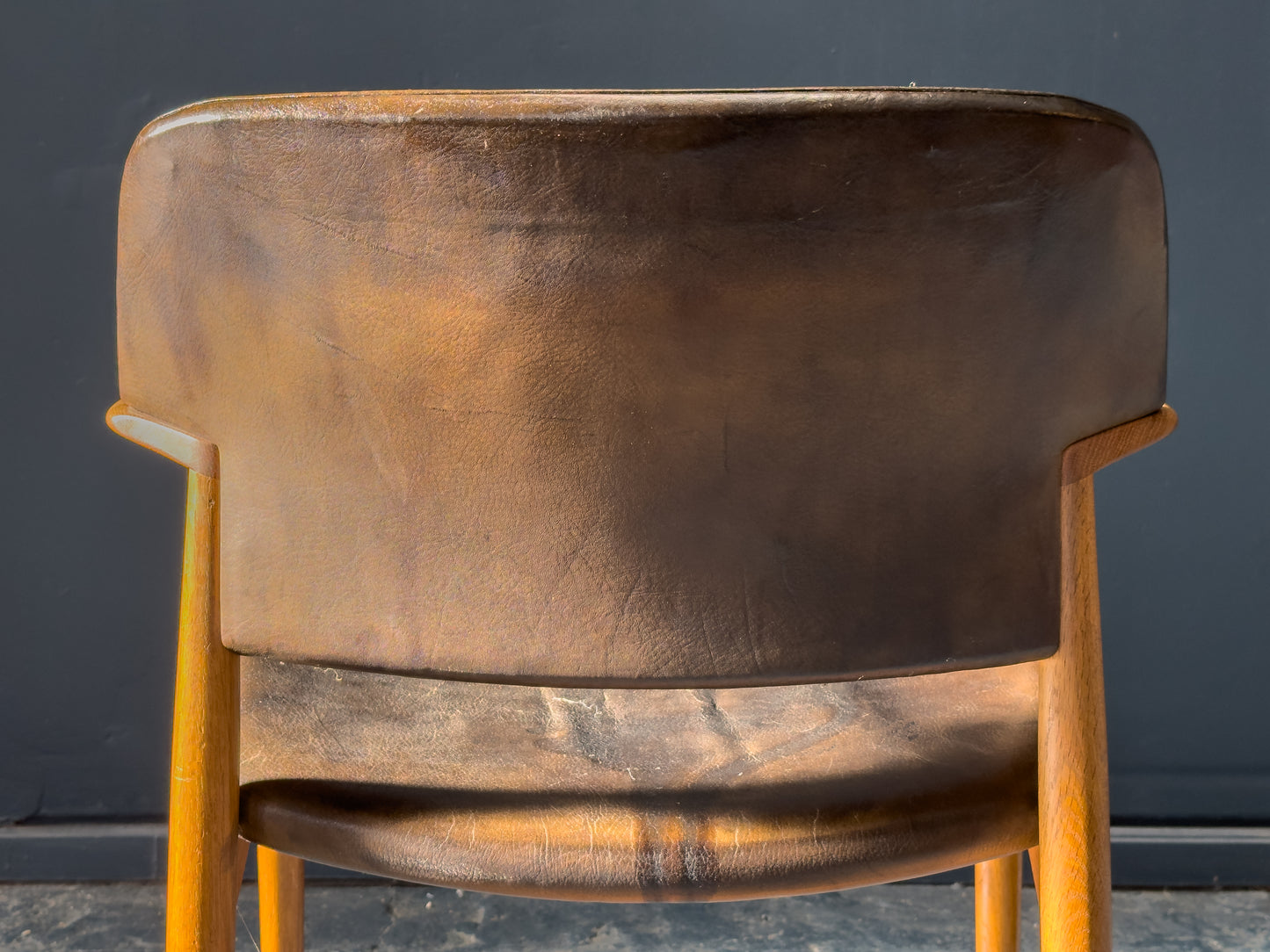 Ejnar Larsen & Aksel Bender Madsen Model 4205 Chair