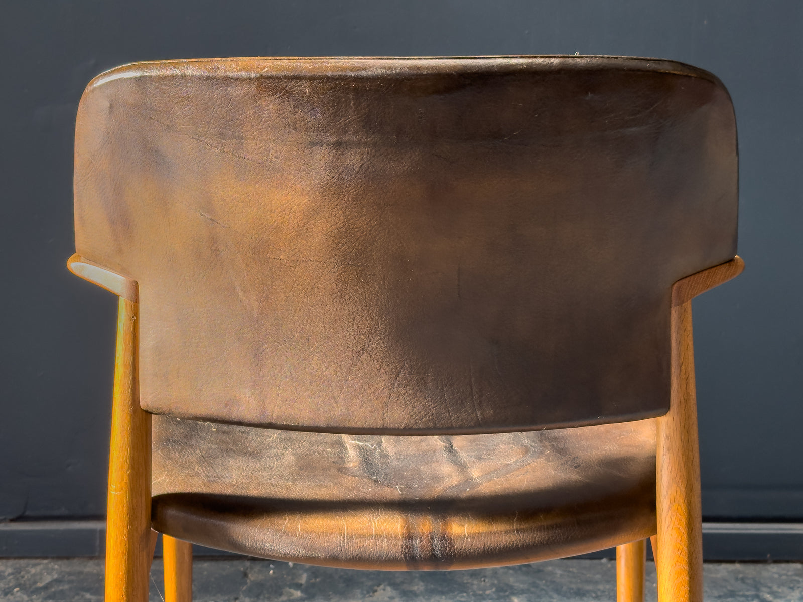 Ejnar Larsen & Aksel Bender Madsen Model 4205 Chair