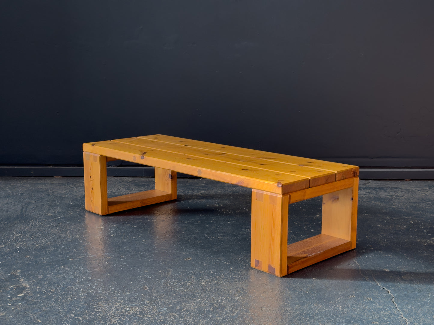 Low Pine Bench