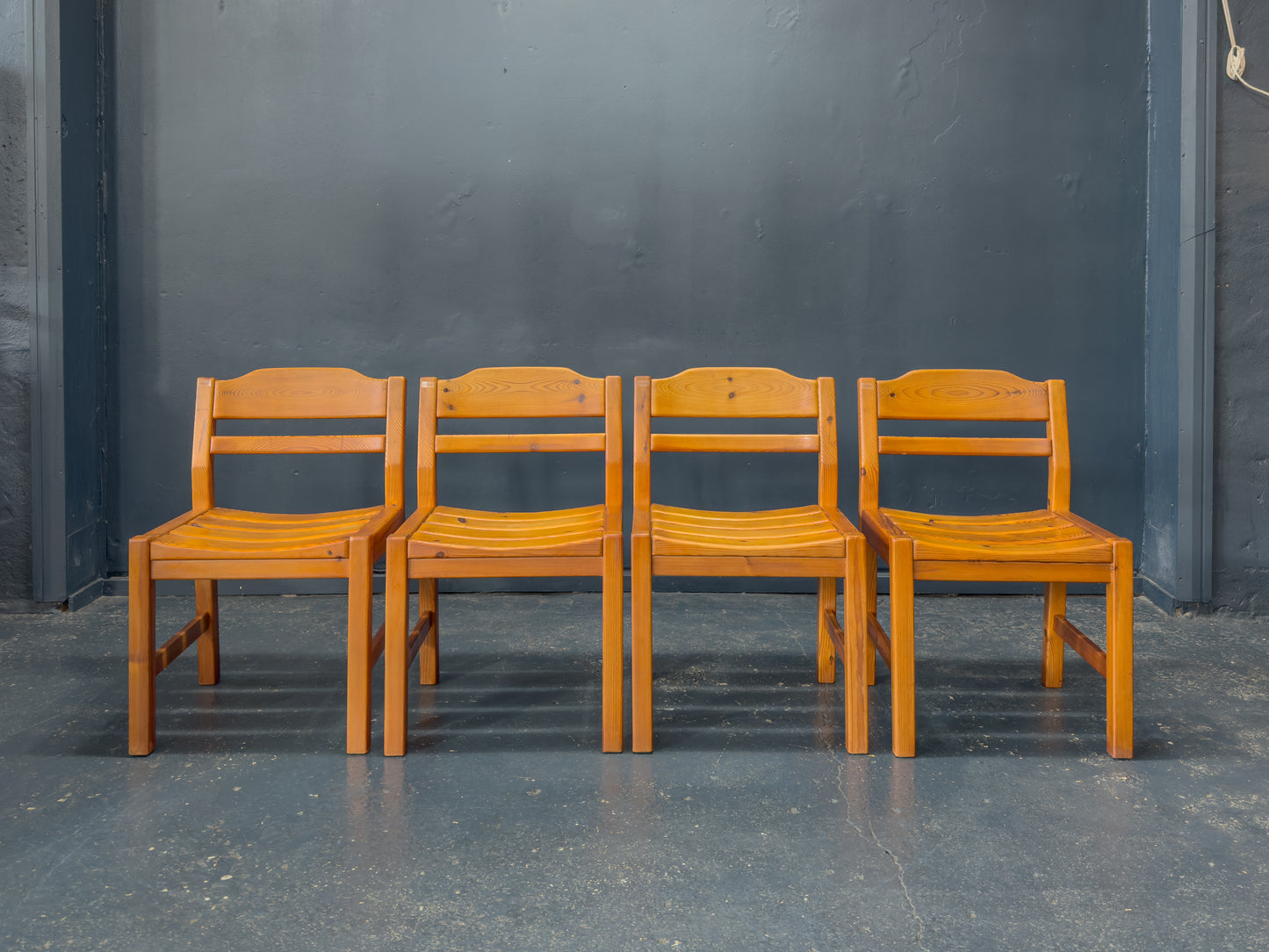 Set of 4 Pine Dining Chairs