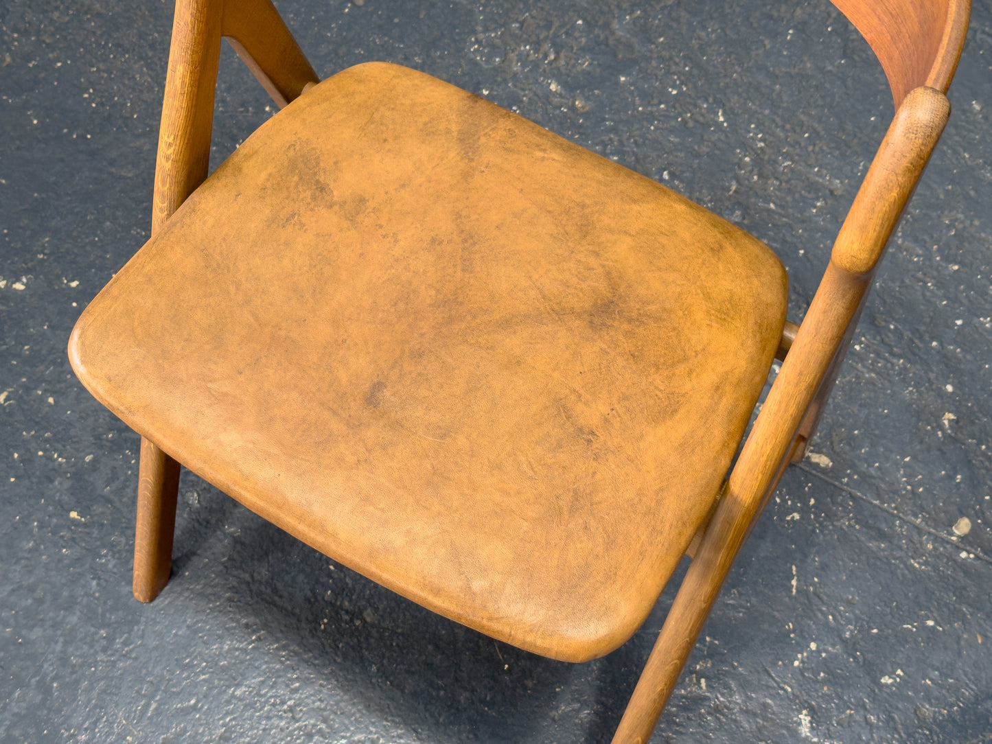 Model 71 Teak and Leather Chair by Henning Kjærnulf