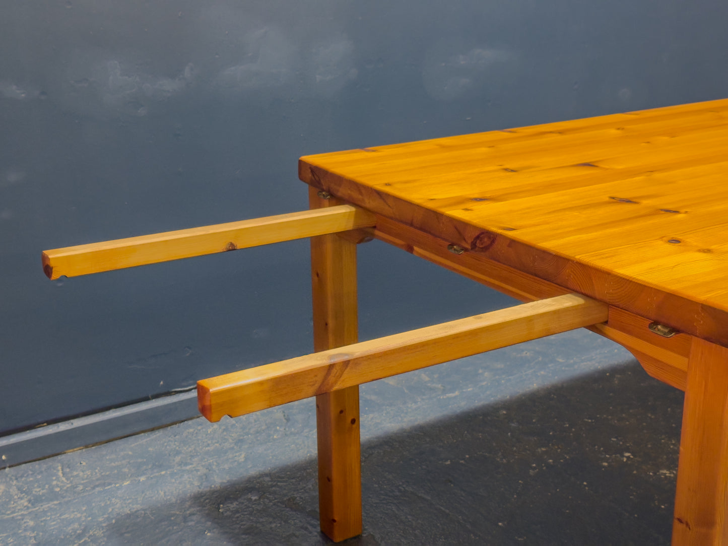Extending  Pine Dining Table