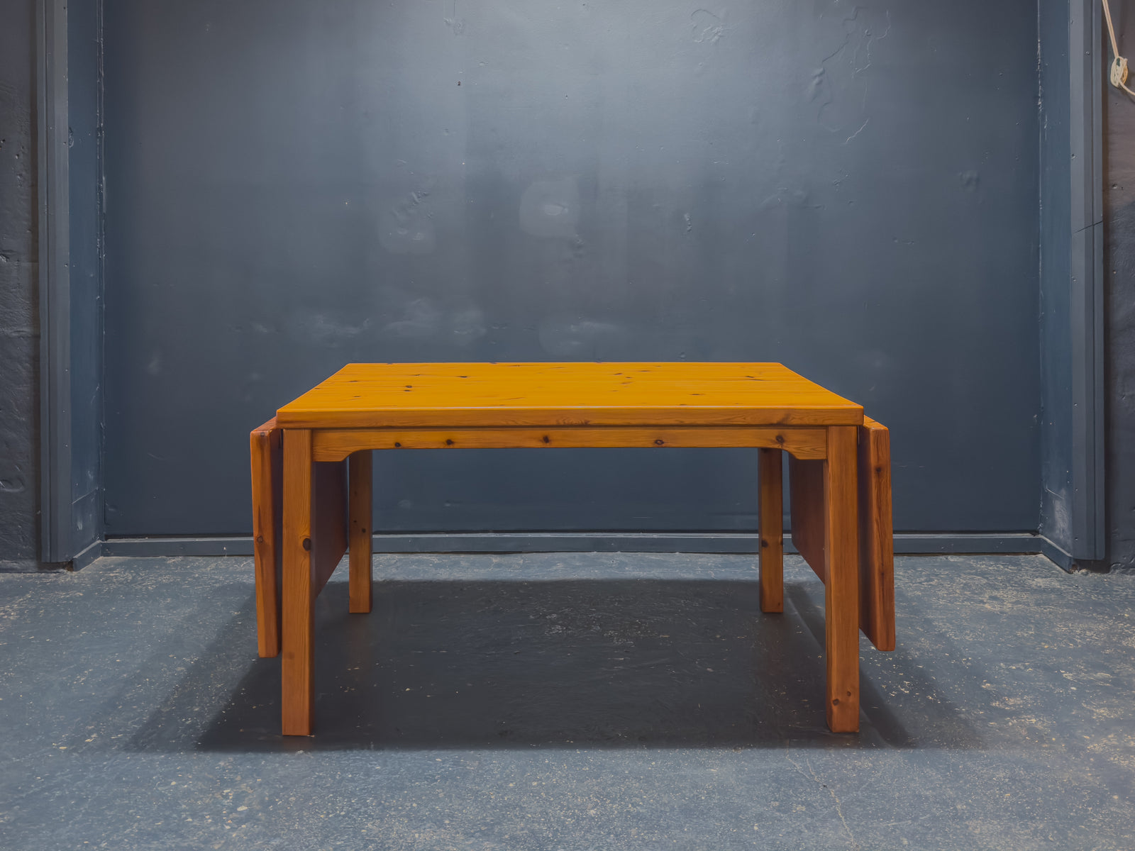 Extending  Pine Dining Table