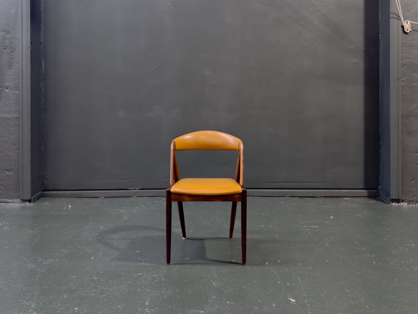 Set of 6 Leather and Rosewood Model 31 Chairs by Kai Kristiansen