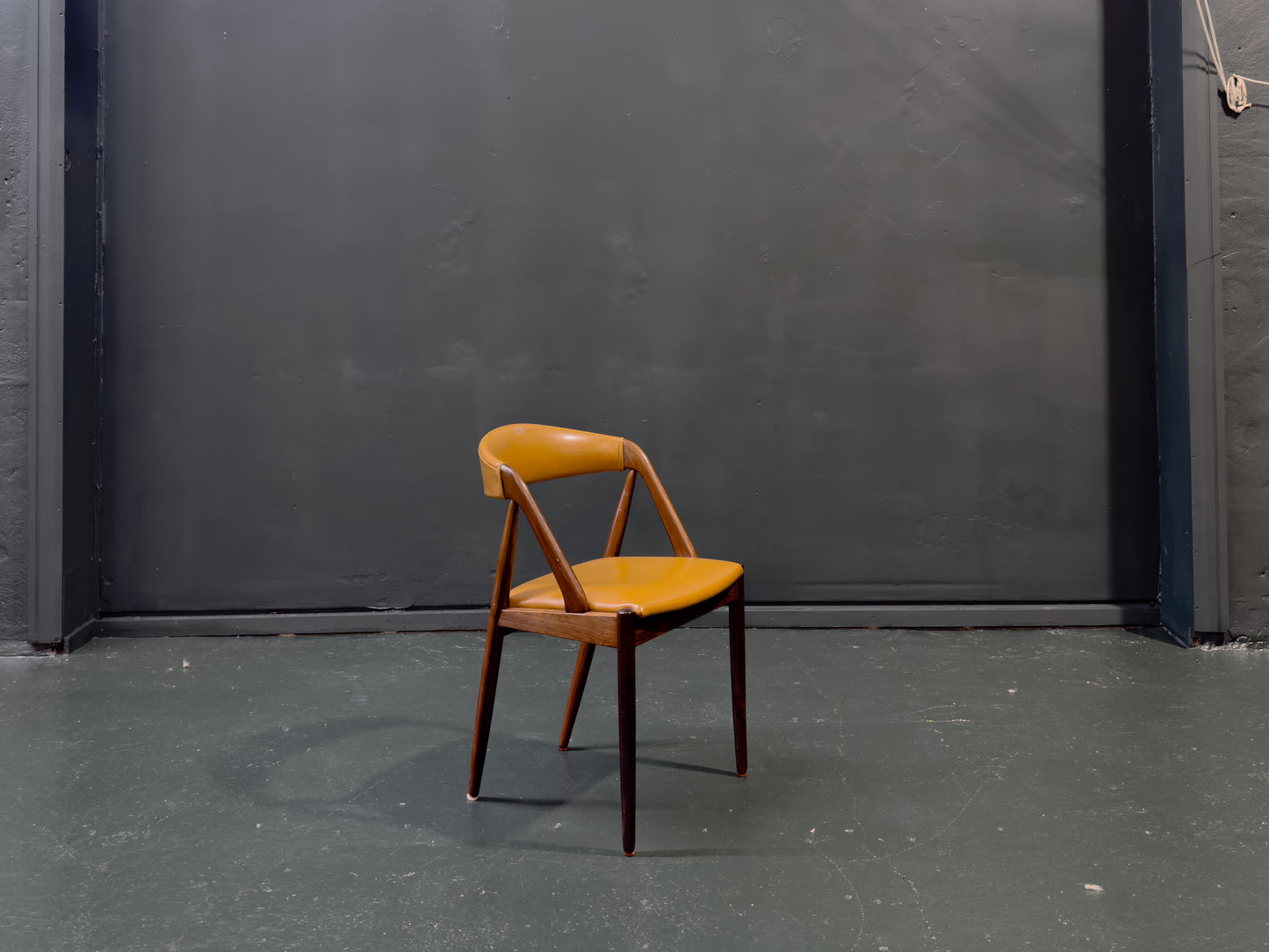 Set of 6 Leather and Rosewood Model 31 Chairs by Kai Kristiansen