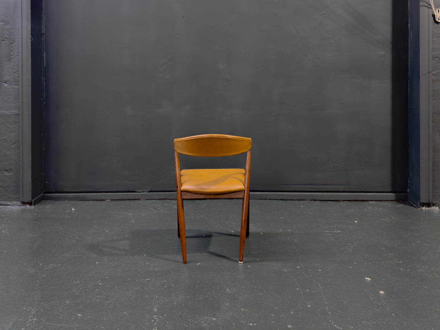 Set of 6 Leather and Rosewood Model 31 Chairs by Kai Kristiansen