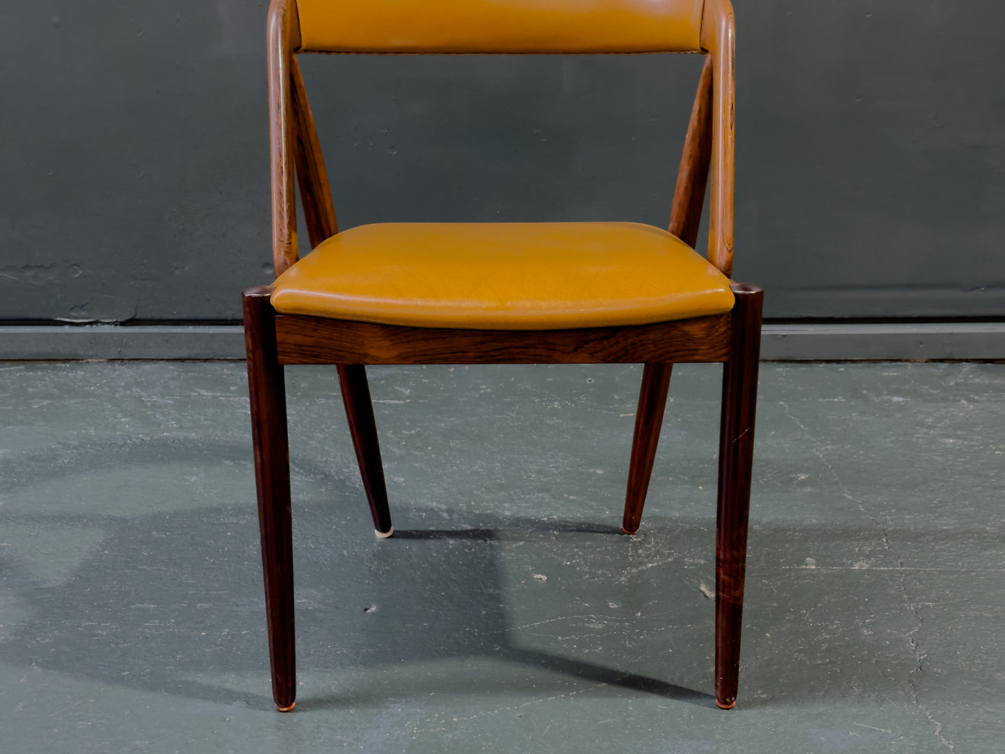 Set of 6 Leather and Rosewood Model 31 Chairs by Kai Kristiansen
