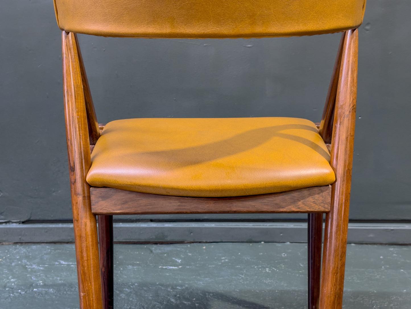 Set of 6 Leather and Rosewood Model 31 Chairs by Kai Kristiansen