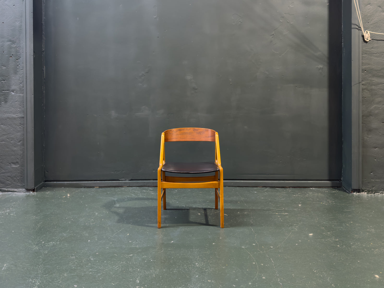 Henning Kjaernulf Model 72 Chair