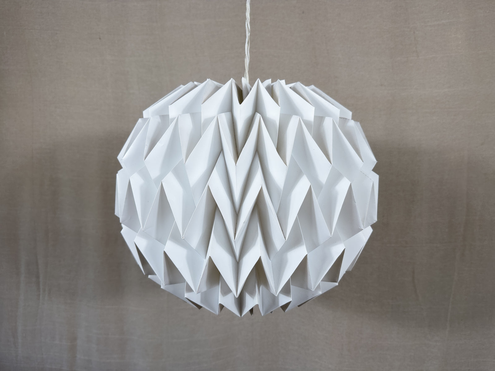 Zig zag textured pendant light
