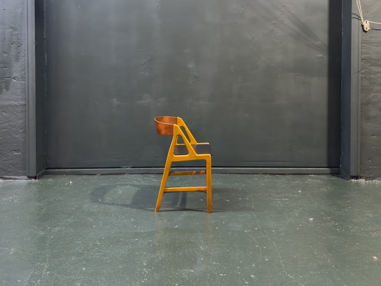 Henning Kjaernulf Model 72 Chair