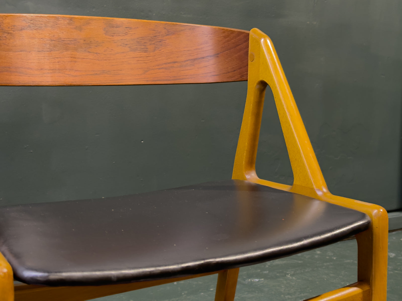 Henning Kjaernulf Model 72 Chair