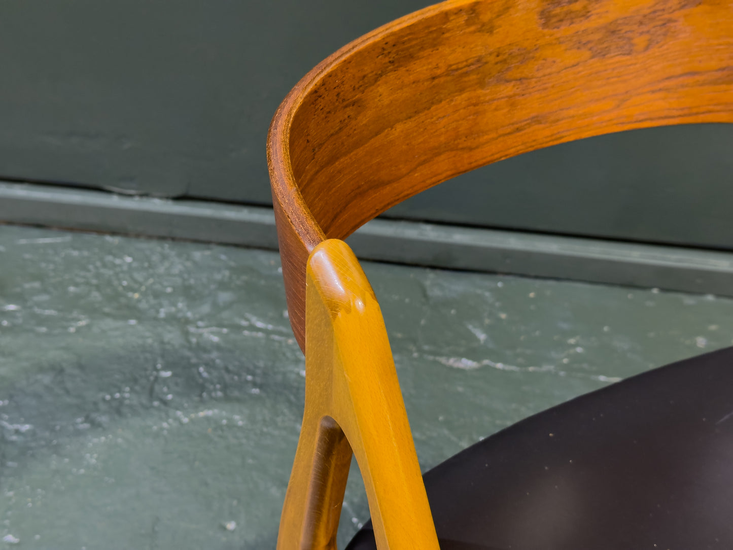 Henning Kjaernulf Model 72 Chair