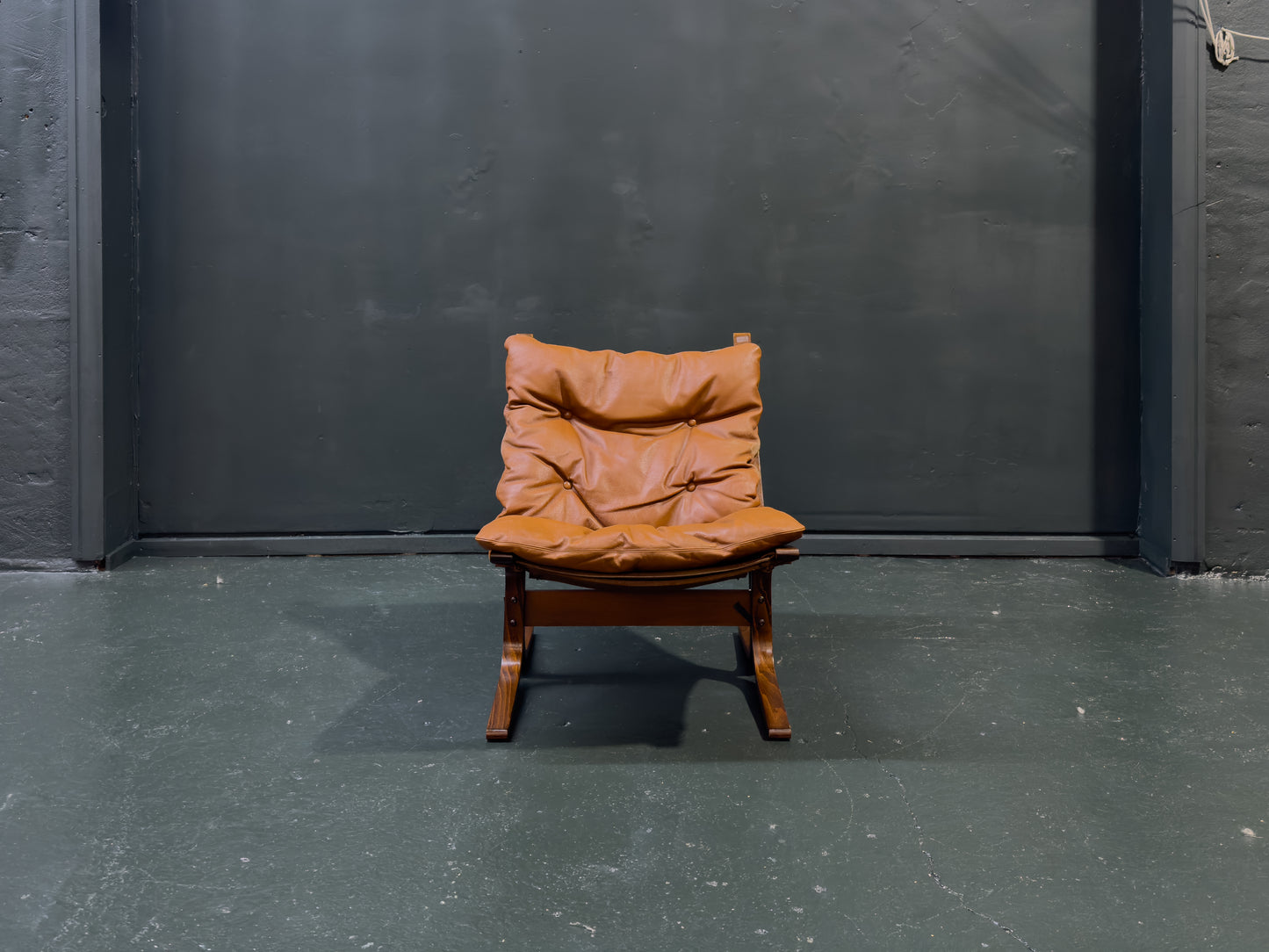 Tan Leather Siesta Chair