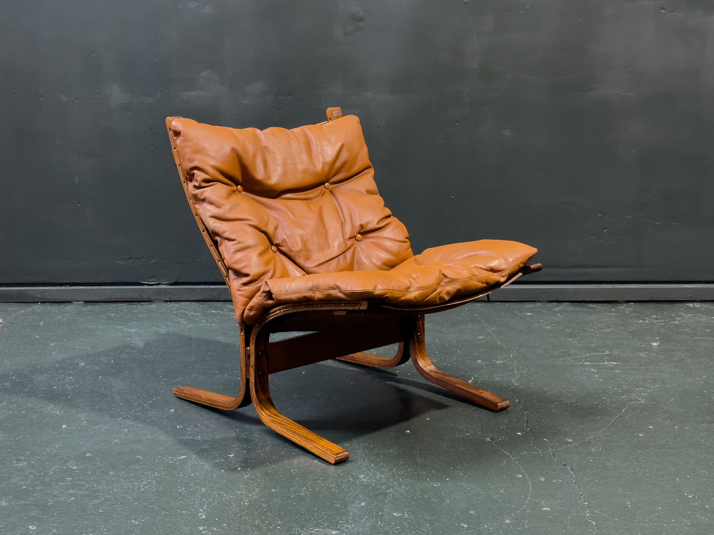 Tan Leather Siesta Chair