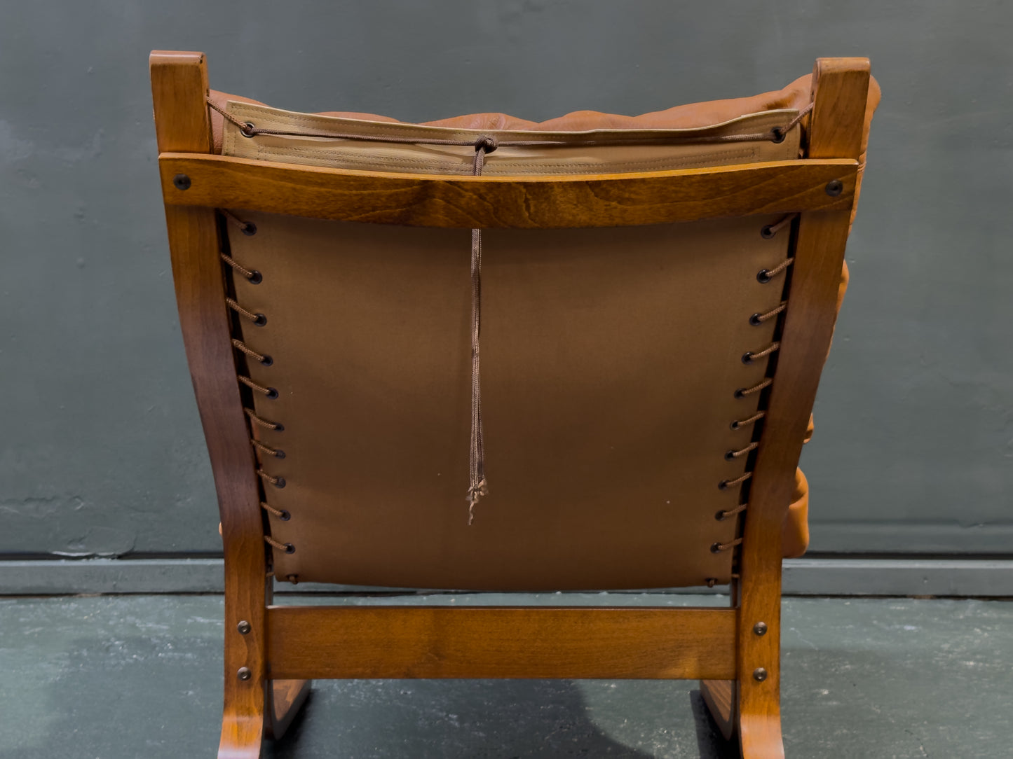 Tan Leather Siesta Chair