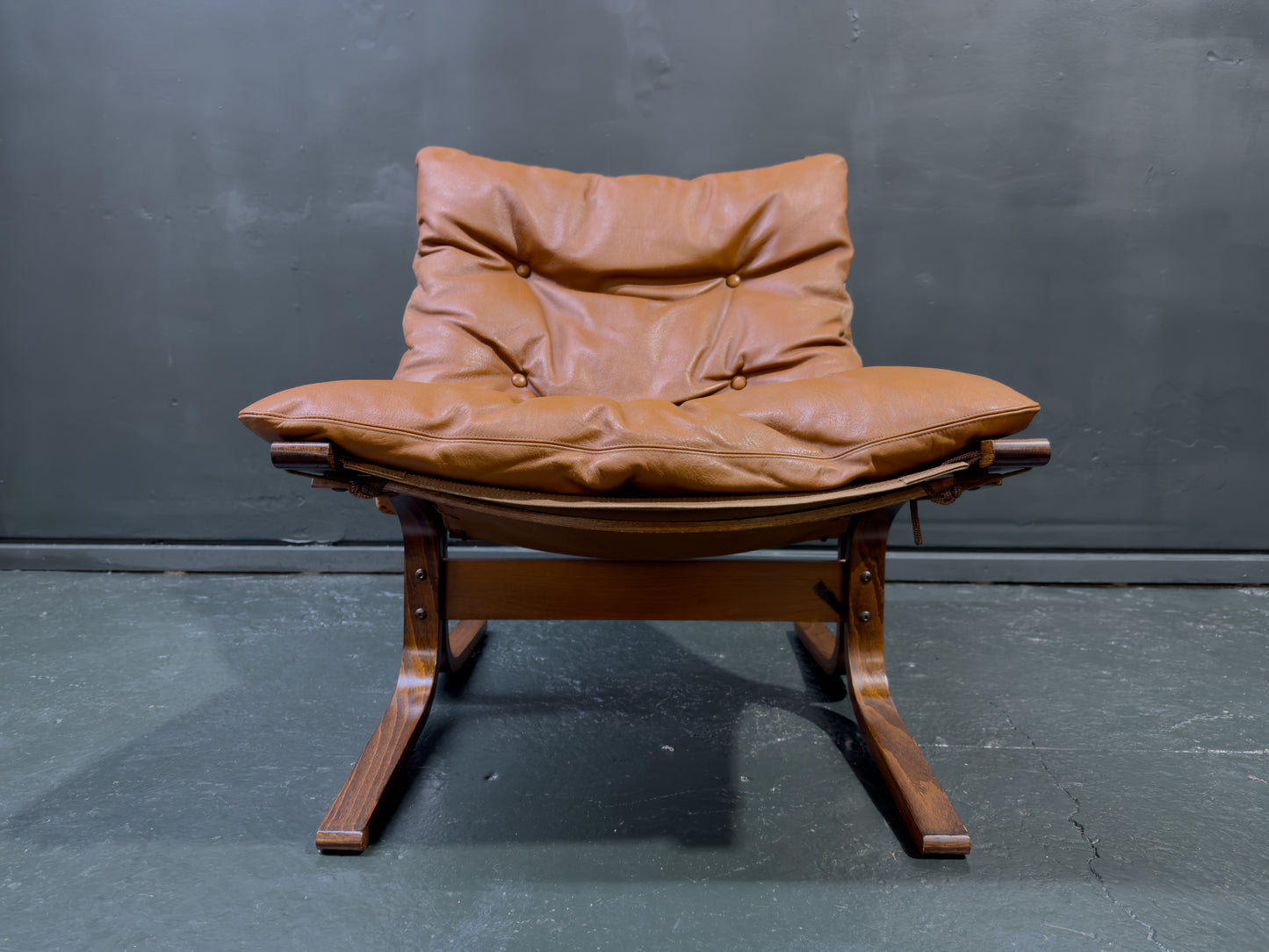 Tan Leather Siesta Chair