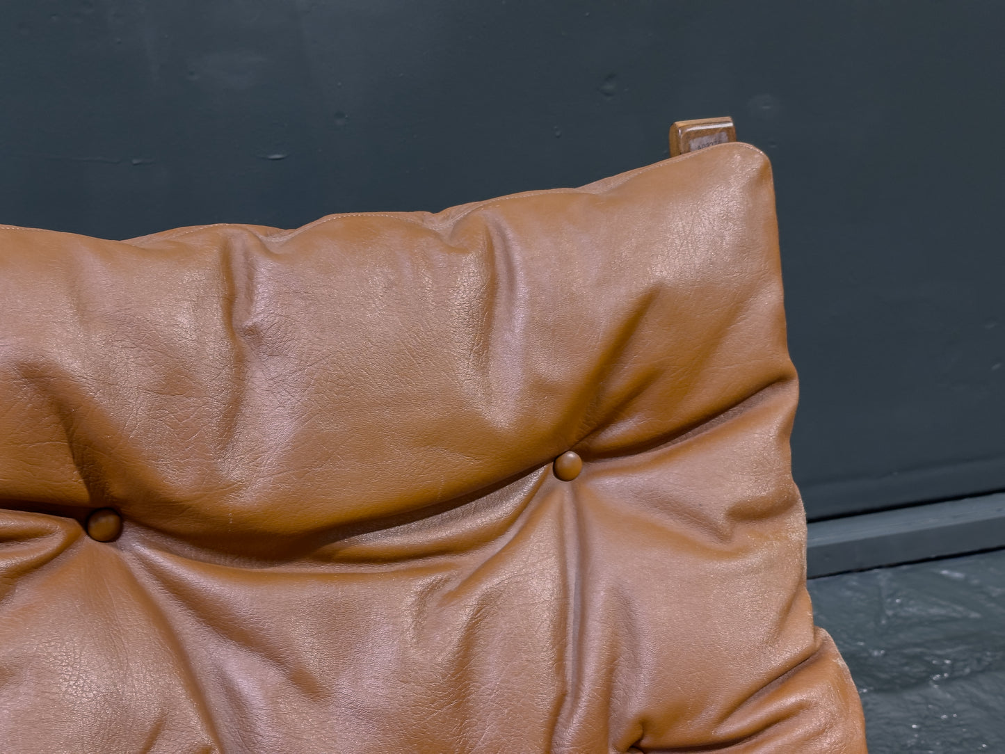 Tan Leather Siesta Chair