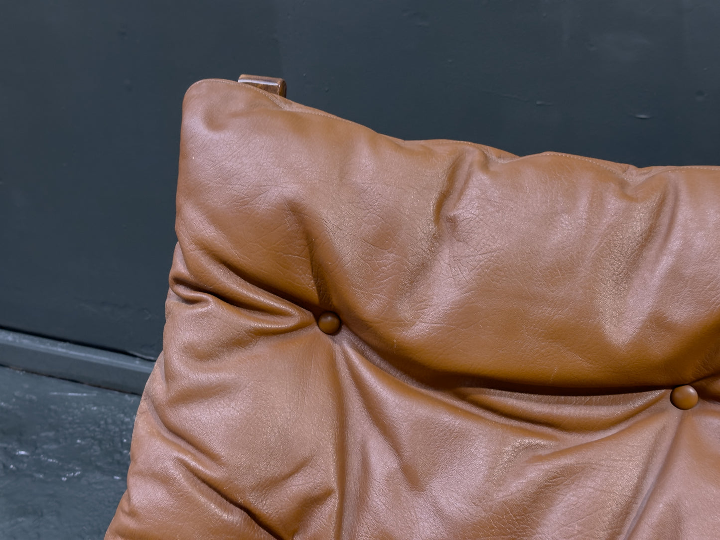 Tan Leather Siesta Chair