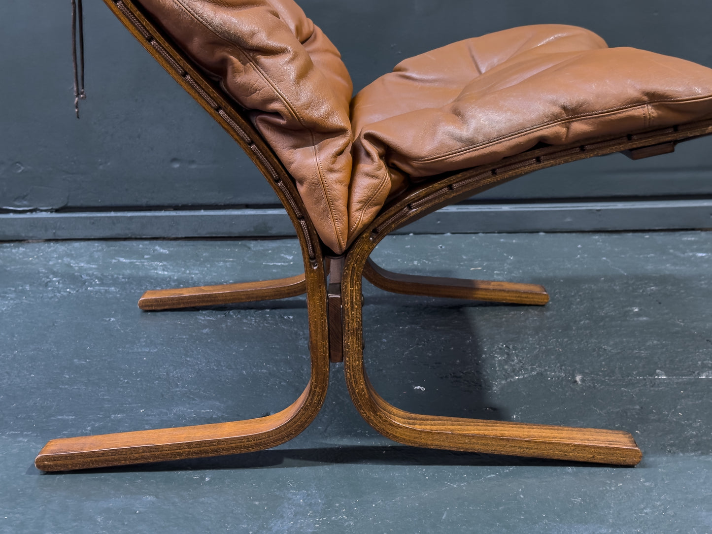 Tan Leather Siesta Chair