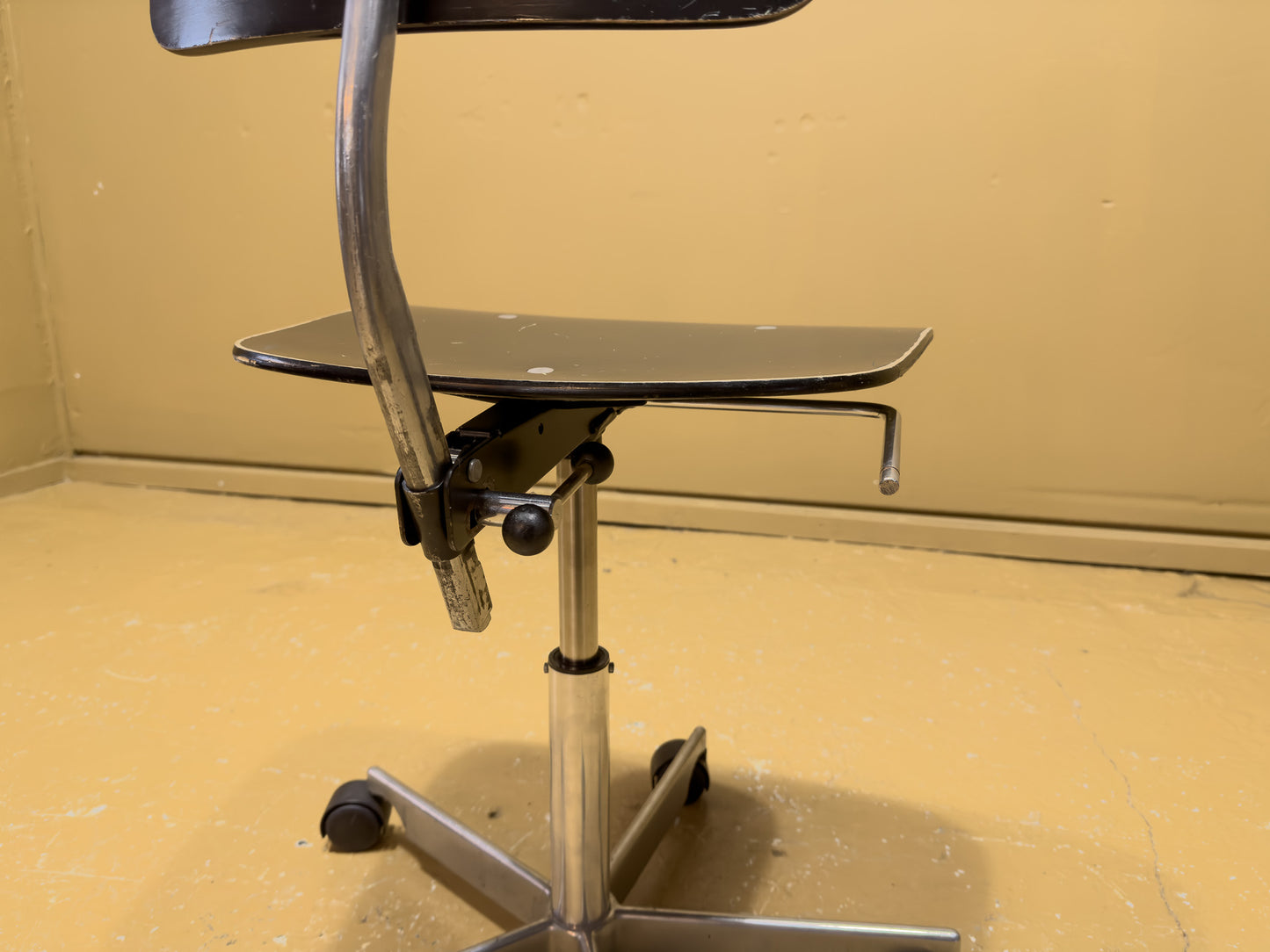 Jorgen Rasmussen 2533 Desk Chairs