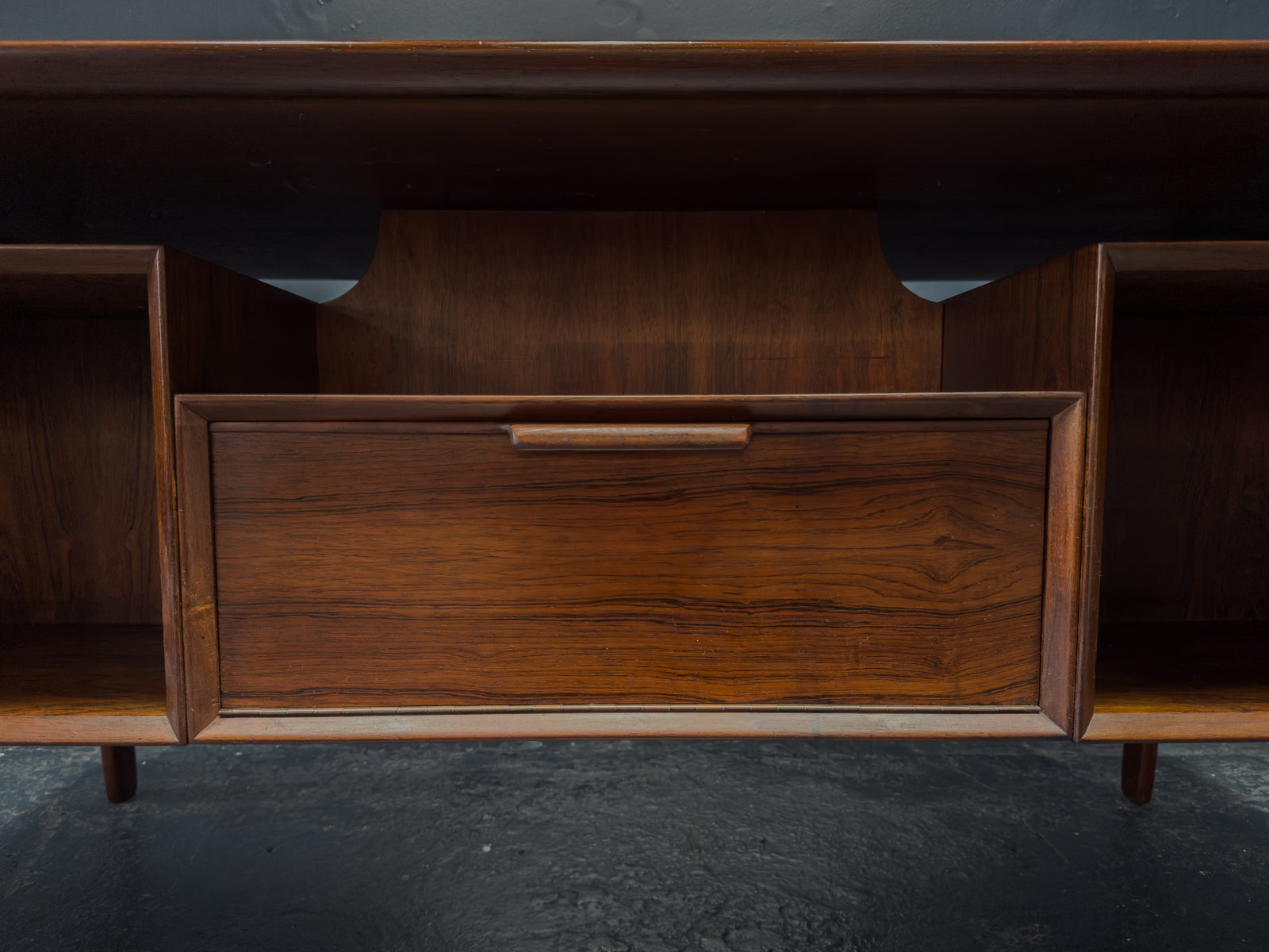 Model 75 Rosewood Desk
