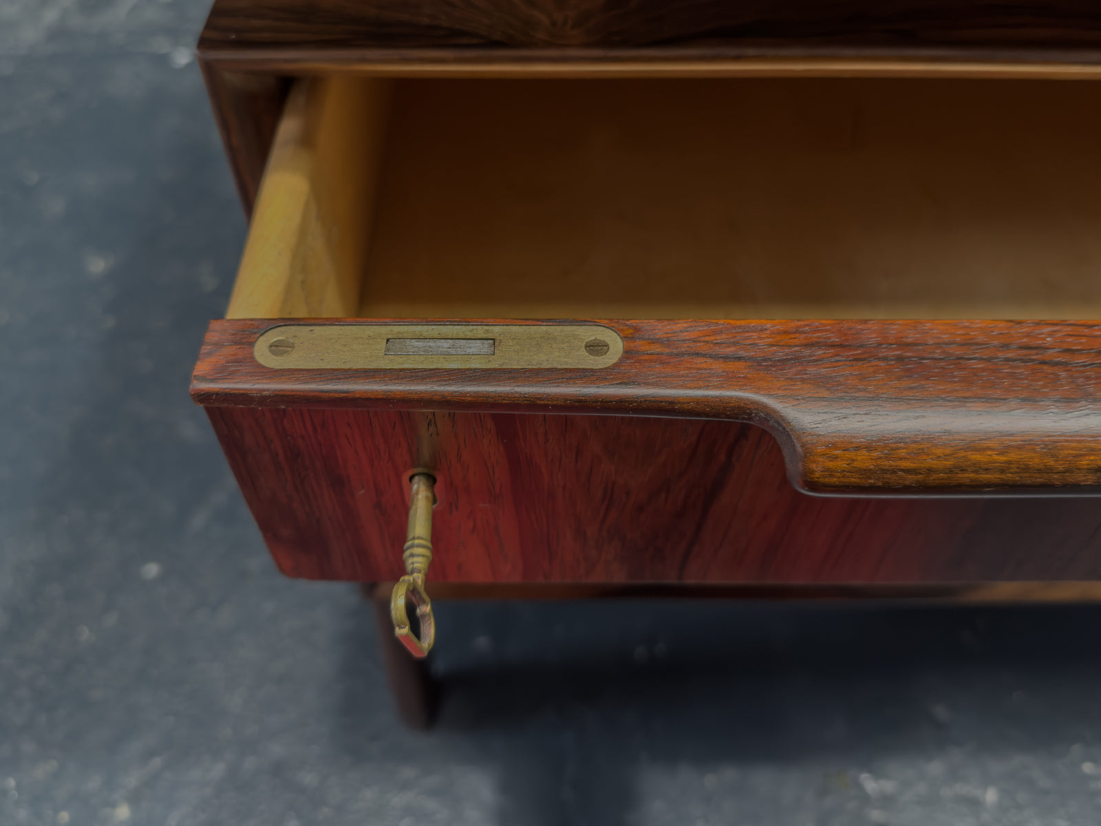 Model 75 Rosewood Desk