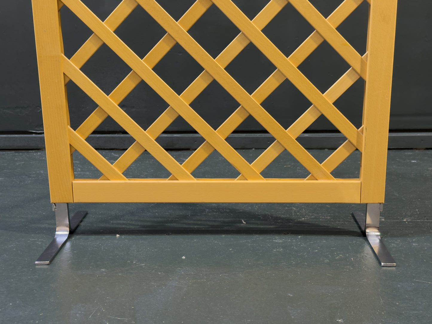 Beech and Chrome Screen