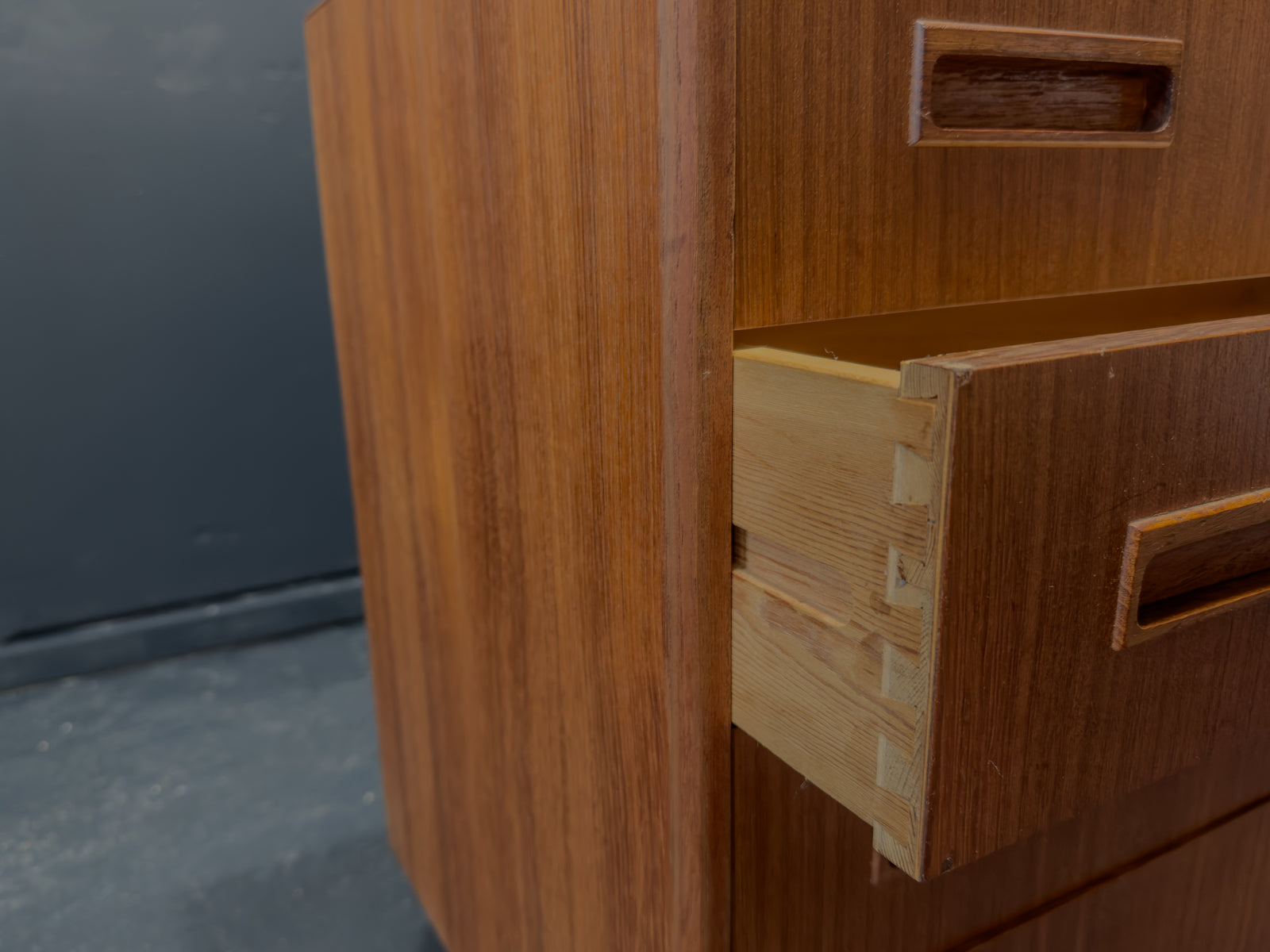 Teak chest of drawers