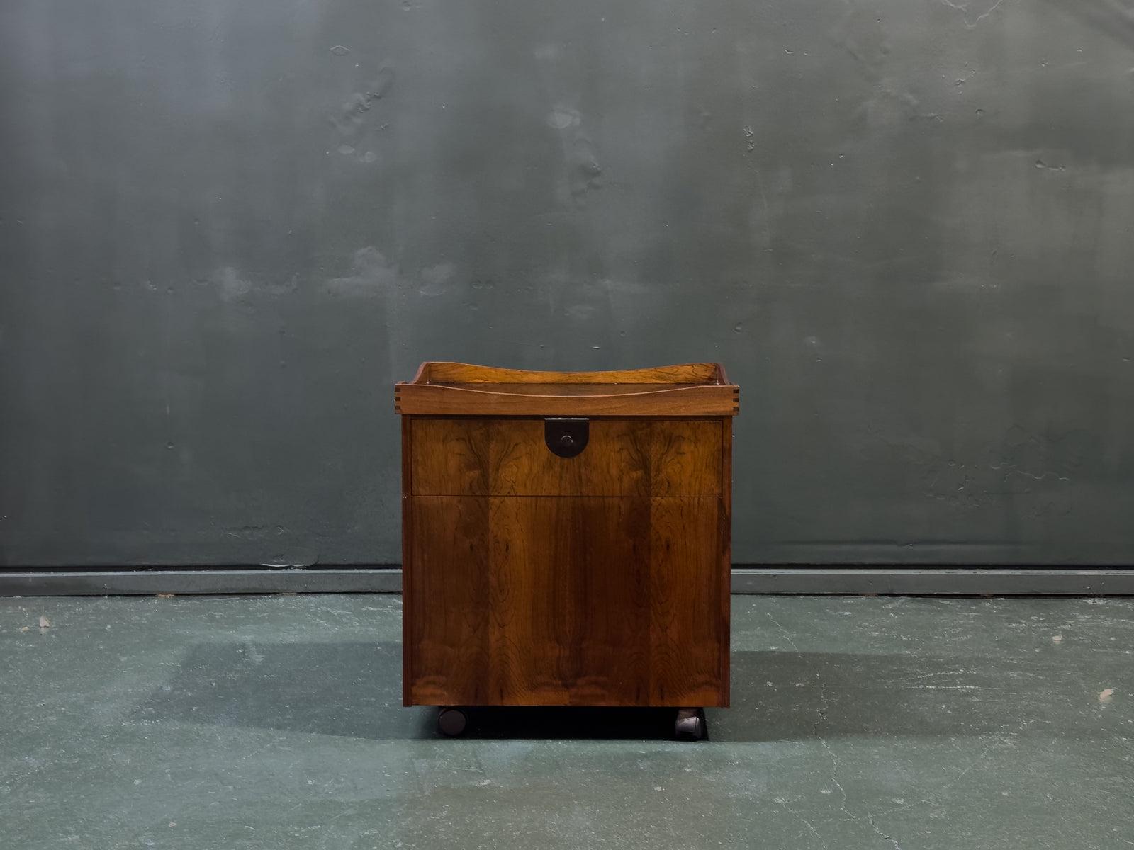 Rosewood Bar with Tray