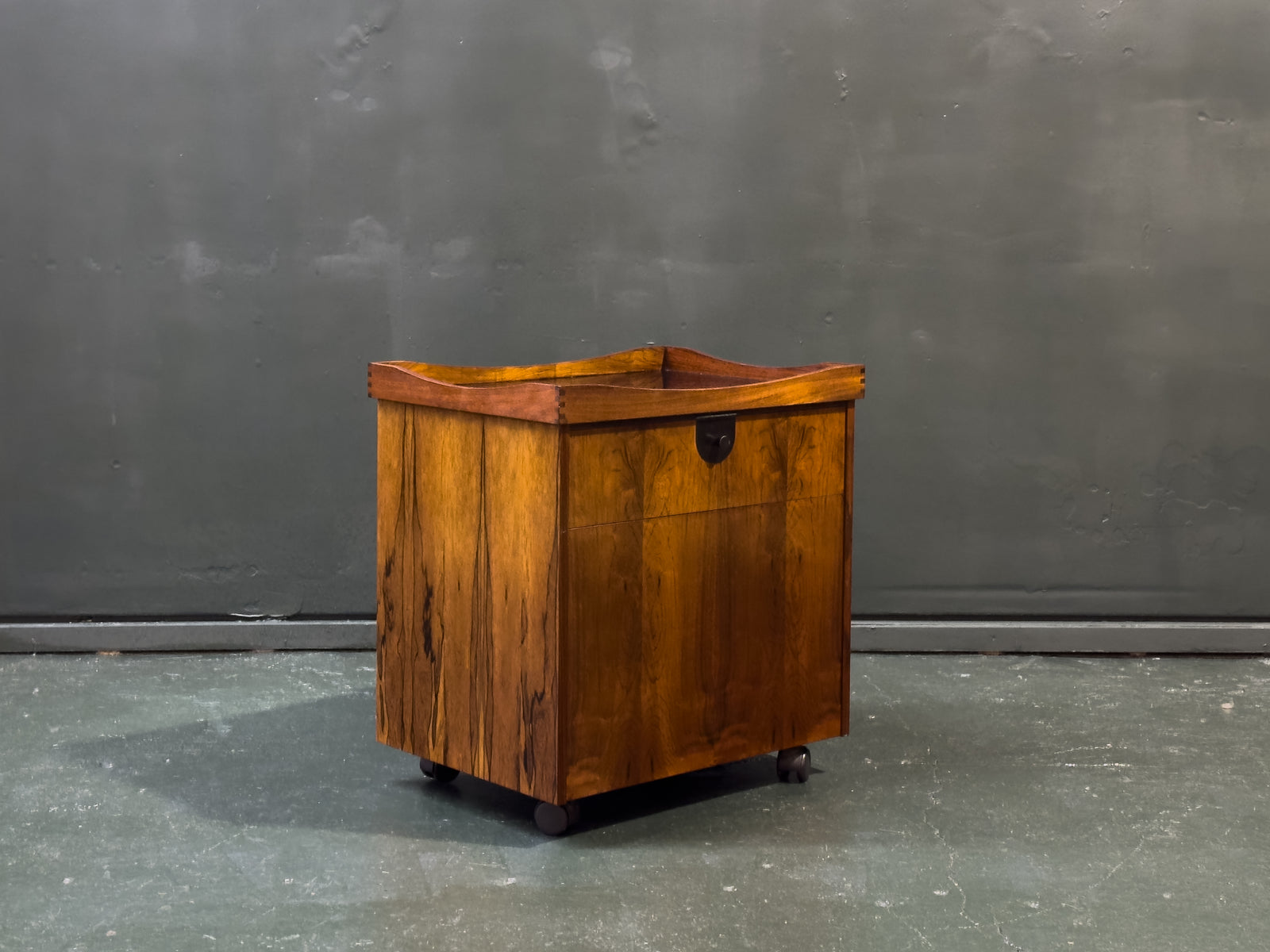 Rosewood Bar with Tray