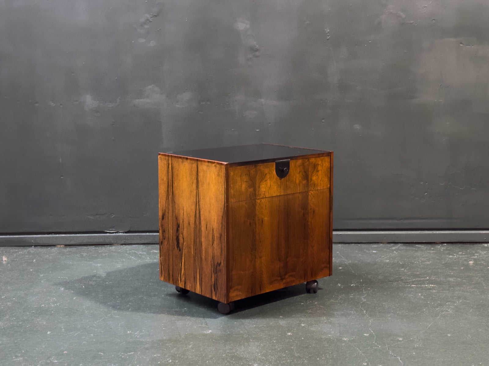 Rosewood Bar with Tray