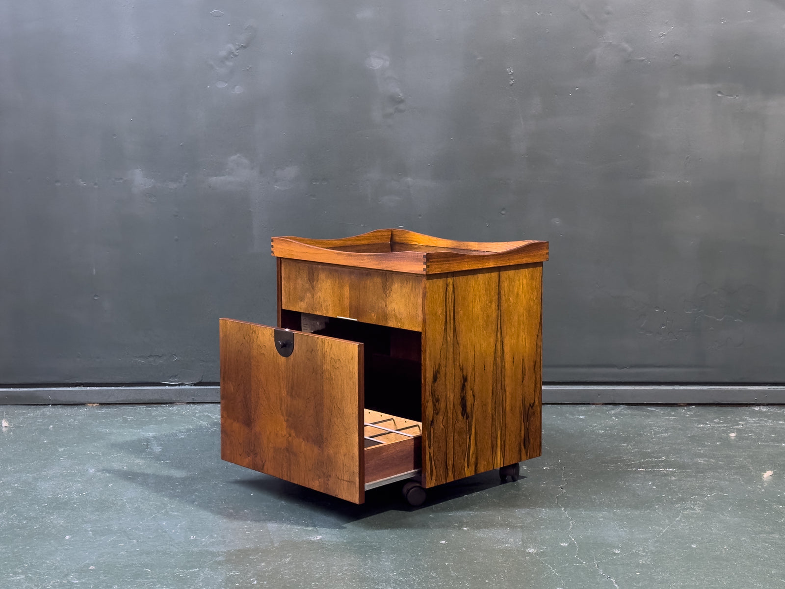 Rosewood Bar with Tray