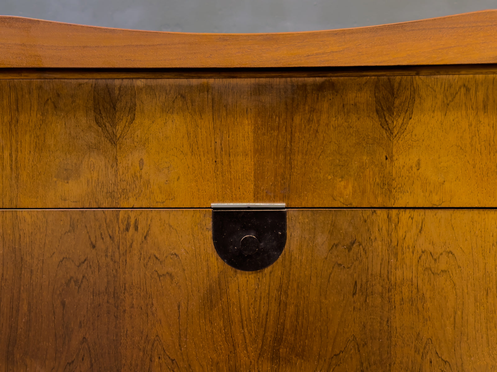 Rosewood Bar with Tray