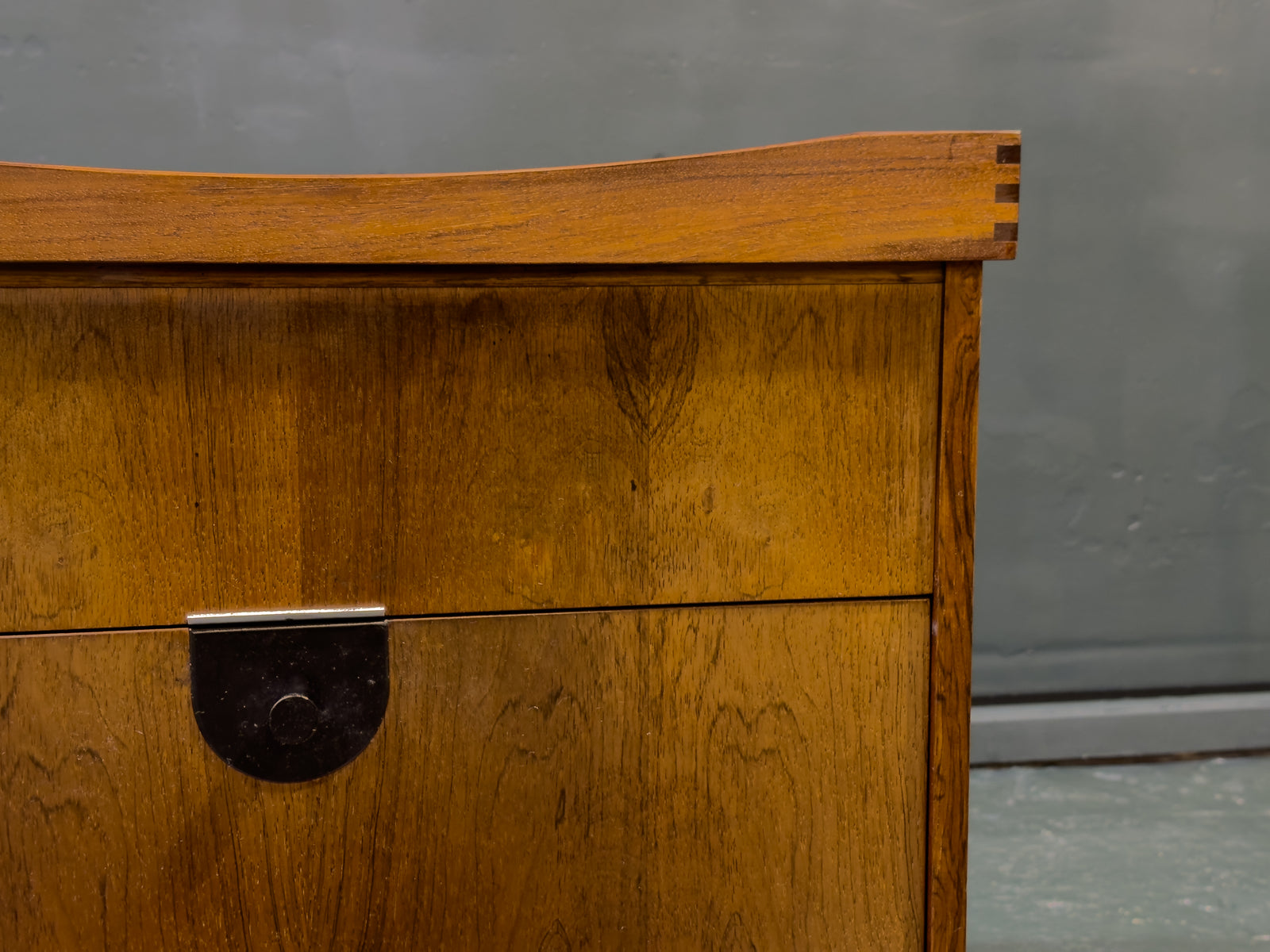 Rosewood Bar with Tray