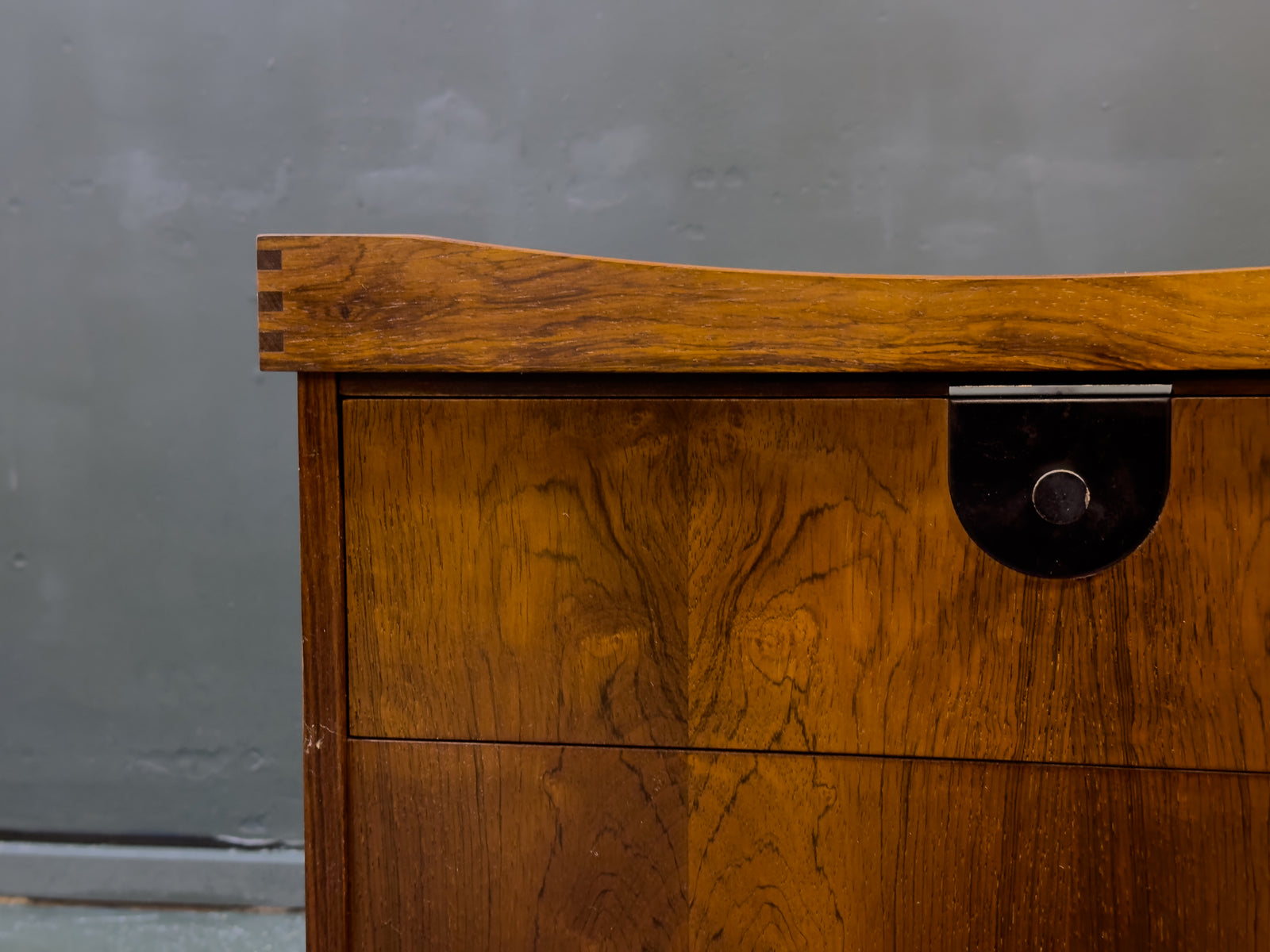 Rosewood Bar with Tray