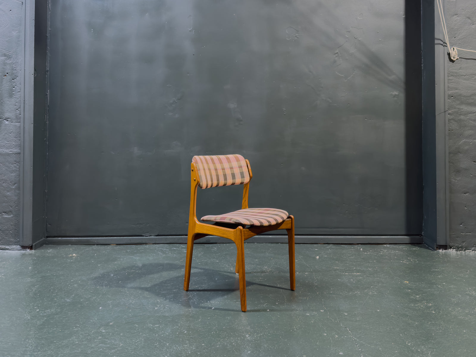 Set of 6 Teak and Plaid Upholstered Dining Chairs