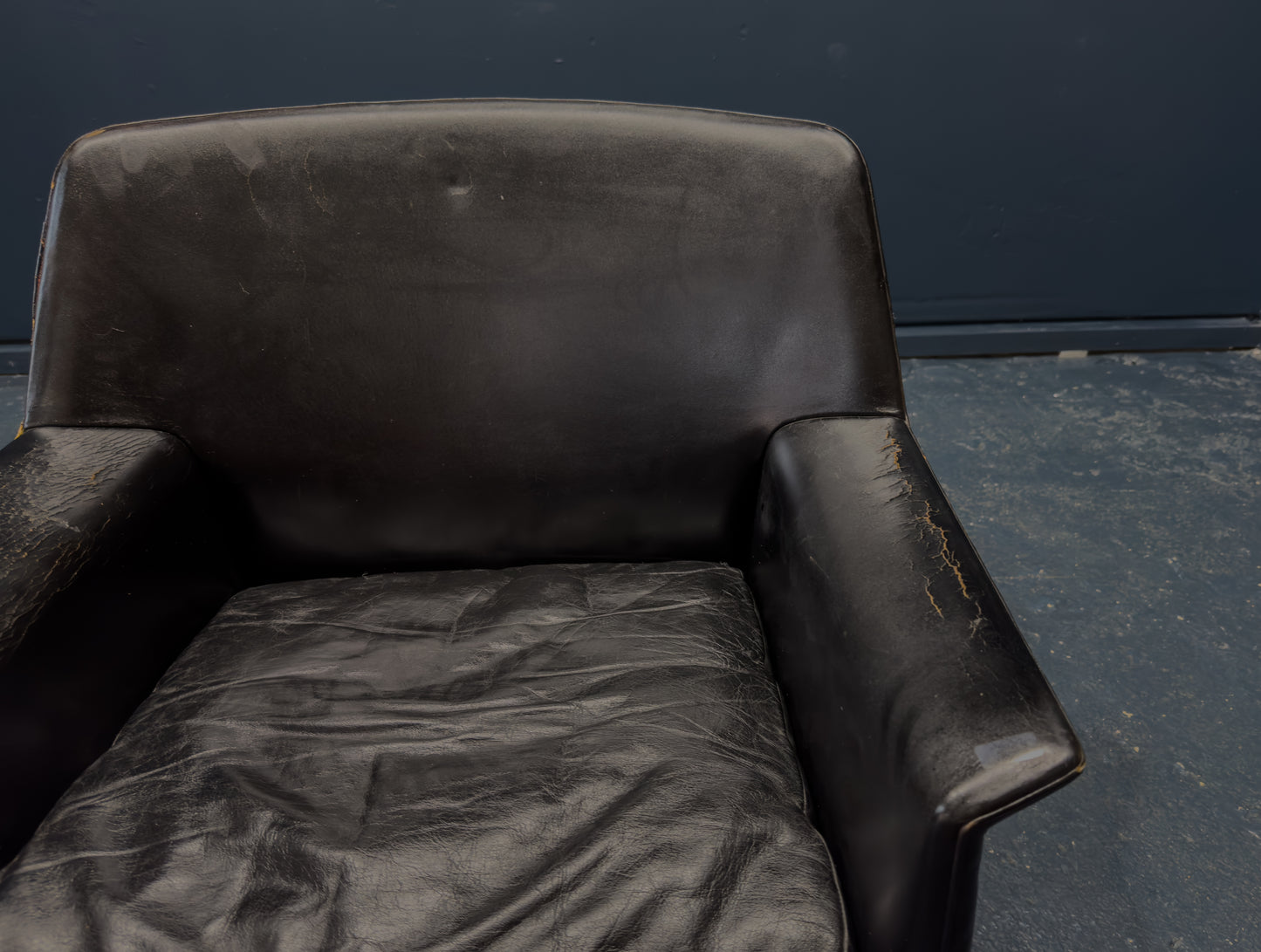 Model WB3838 Leather Armchair