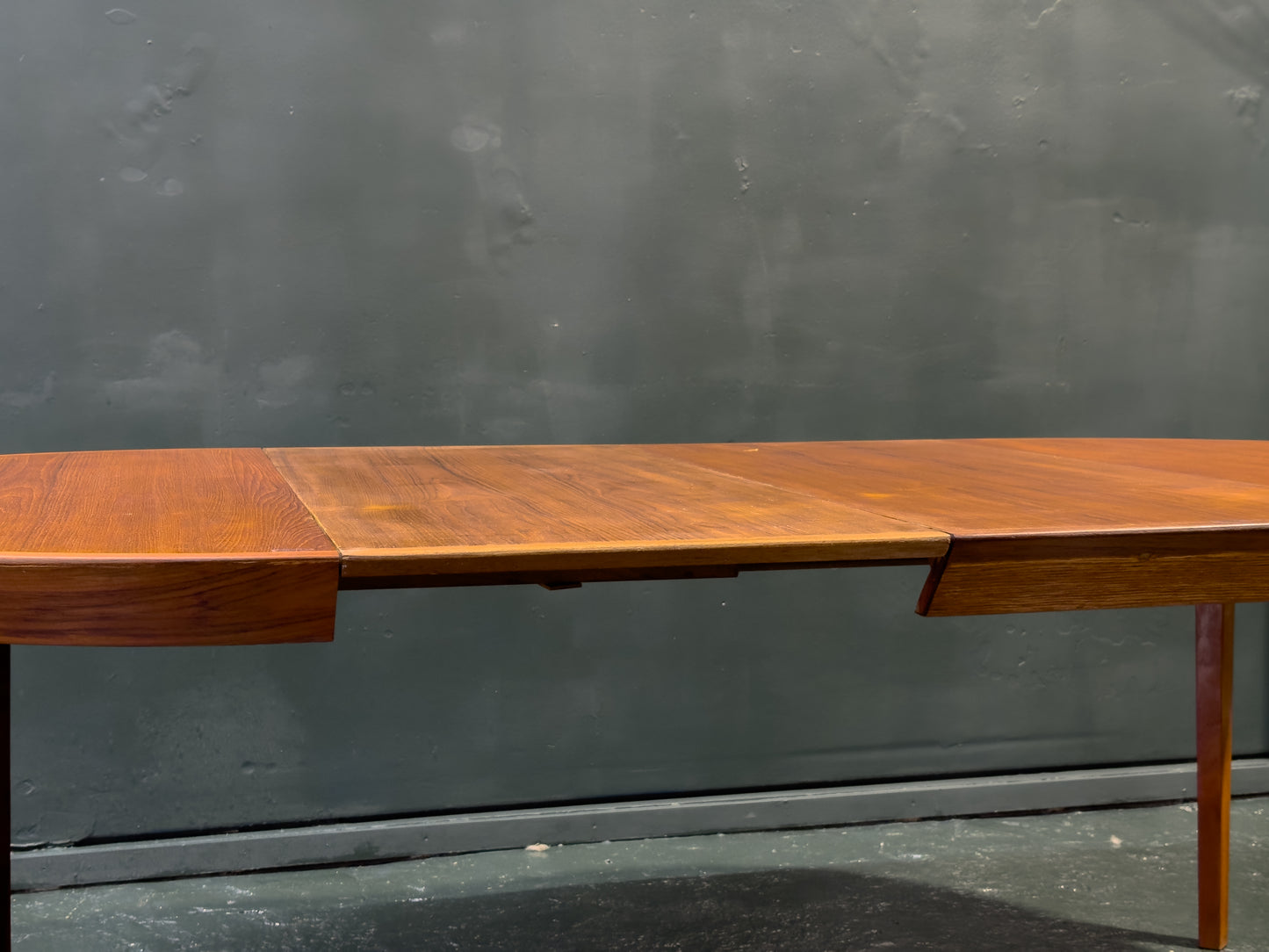 Extending round Teak Dining Table
