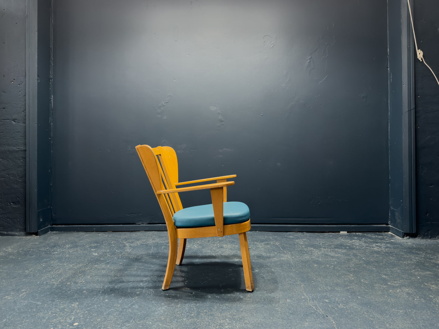 Fritz Hansen Canada Chair