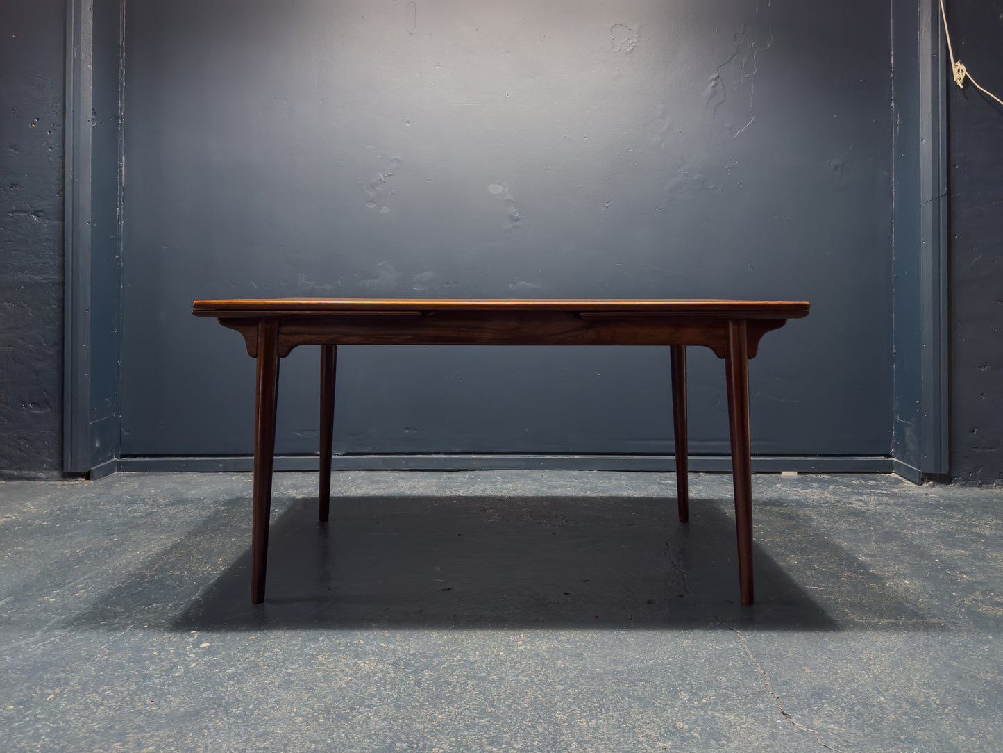 Omann Jun No.54 Rosewood Dining Table