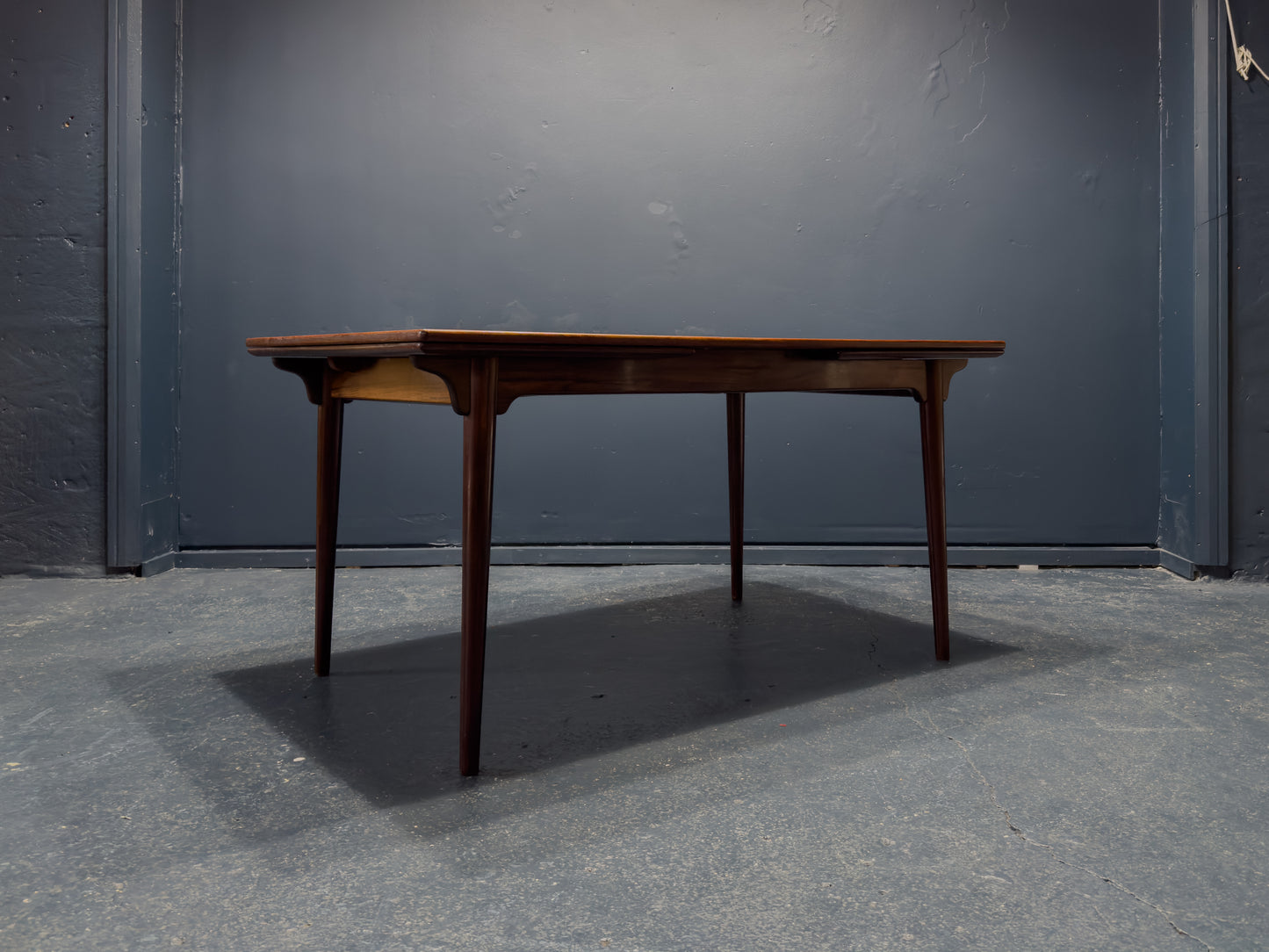 Omann Jun No.54 Rosewood Dining Table