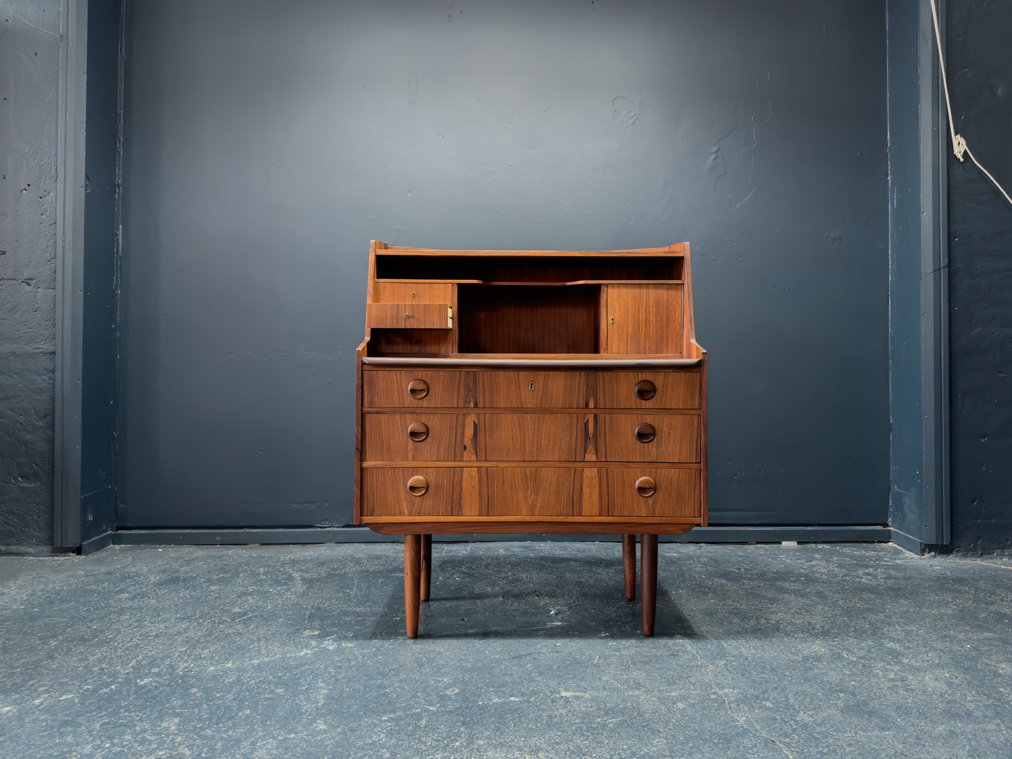 Rosewood Bureau