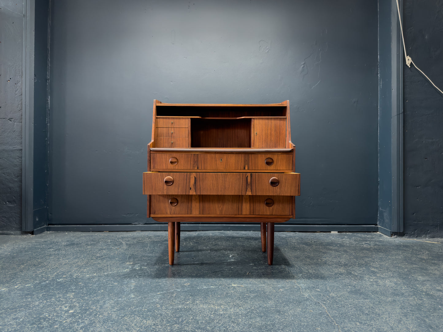 Rosewood Bureau